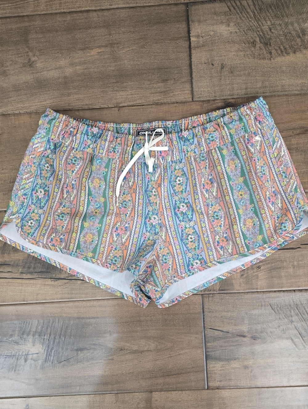 O'Neill Women's Pastel Floral Stripe Shorts